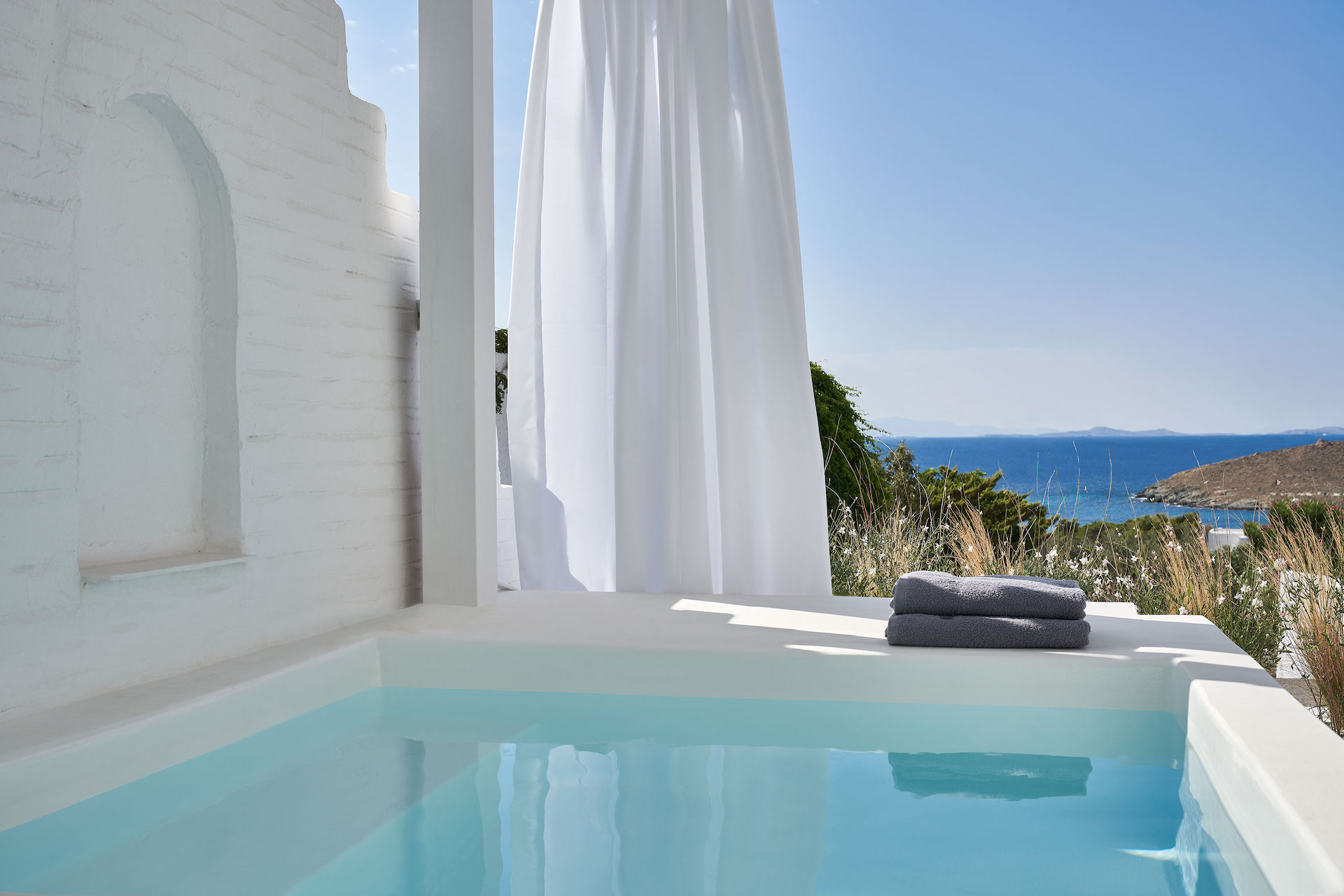 Hotel Mr & Mrs White Boutique Resort Tinos, Griechenland, Agios Ioannis. Großes 1